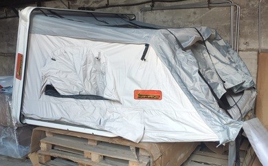 Aвтопалатка на крышу KAMPINA 190 (белый корпус, серая ткань)