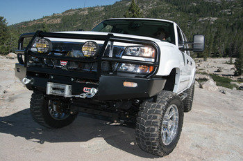 Силовой бампер ARB Deluxe combination для Chevrolet Silverado 1500/1500HD/2500/2500HD/3500 (с 2003 по 2006 г.в.) [3462020]