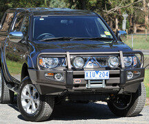 Силовой передний бампер ARB Deluxe для Mitsubishi L-200 IV