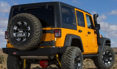 Задний бампер ARB для Jeep Wrangler JK (с местом для установки кронштейна запасного колеса) [5650370]