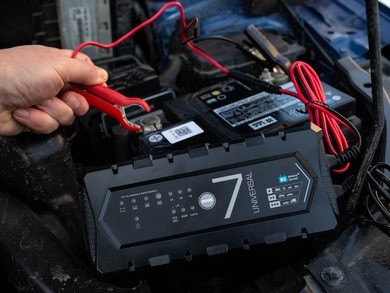 Зарядное устройство Battery Service Universal 7, BS-C7