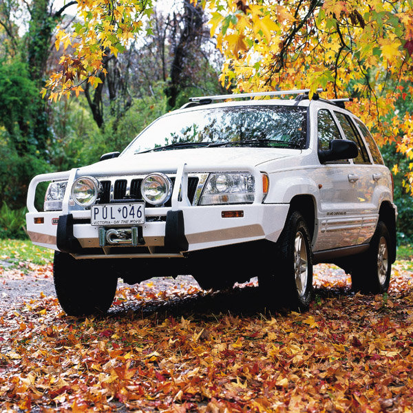 Силовой передний бампер ARB Deluxe для Jeep Grand Cherokee (с 1999 по 2004 г.в.) [3450100]