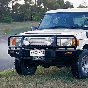 Передний силовой бампер ARB Deluxe Winch Bar, для Land Rover Discovery I [3432080]