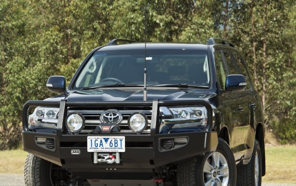 Бампер передний ARB Deluxe для Toyota Land Cruiser 200 (с 2015 г.в.)