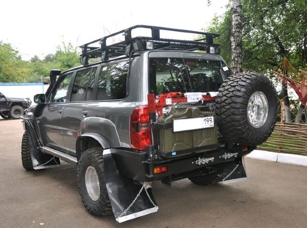 Силовой задний бампер KDT для Nissan Patrol до 61 кузова