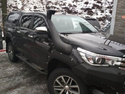 Расширители арок Toyota Hilux REVO 2015 (с крепежными болтами)